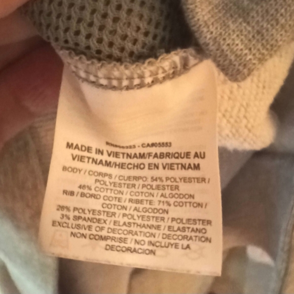 Women's S Nike pullover, color blocked NWOT - Picture 9 of 12